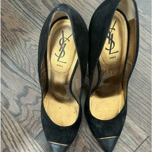 Great condition YSL heels